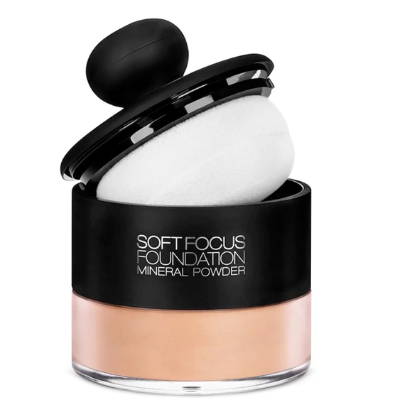 Kiko Milano SOFT FOCUS FOUNDATION MINERAL POWDER K - Picture 1 of 2